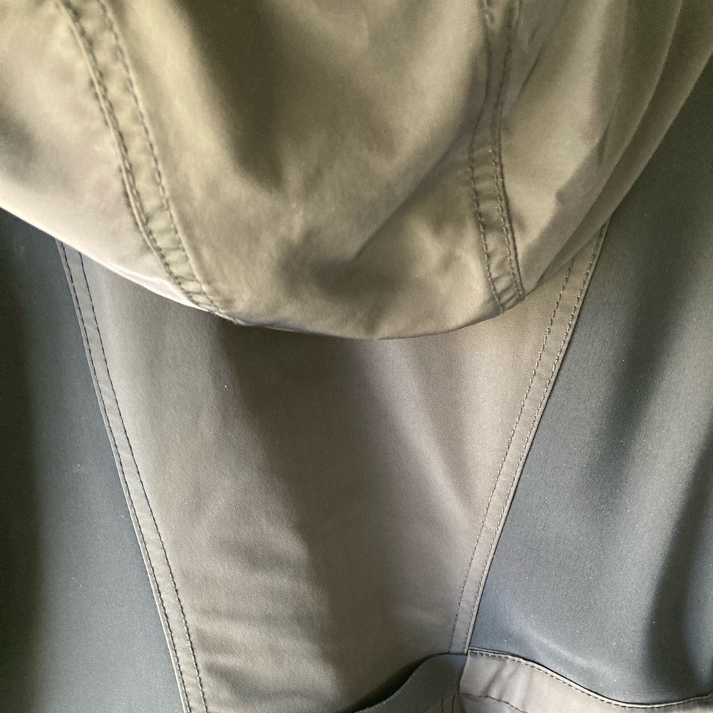 SOLD Raincoat Hooded Trench Coat Rain Jacket Tahari - Picture 5 of 9